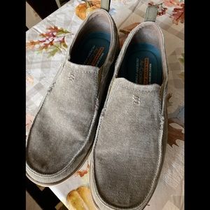 Skechers men’s slip on shoe